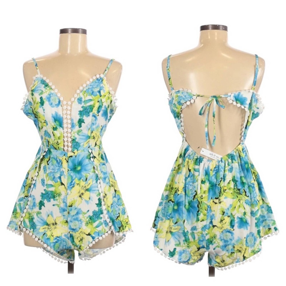 NWT Anthropologie Ark & Co Floral Dotted Spring Crochet Green Romper S